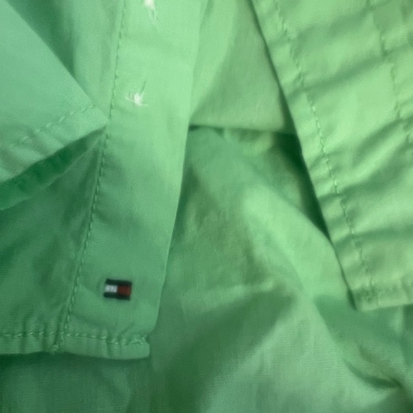 Tommy Hilfiger Men’s Green Long Sleeve Button Down Shirt - Picture 5 of 7